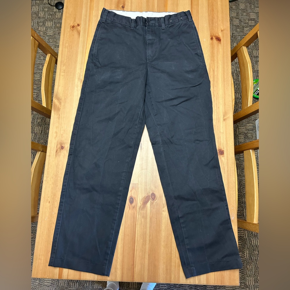 Uniqlo Men's Straight/Relaxed Dark Grey Chinos